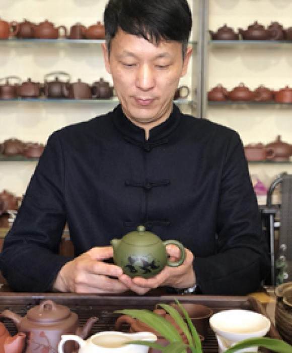 紫砂艺人陈永兴，高级工艺美术师