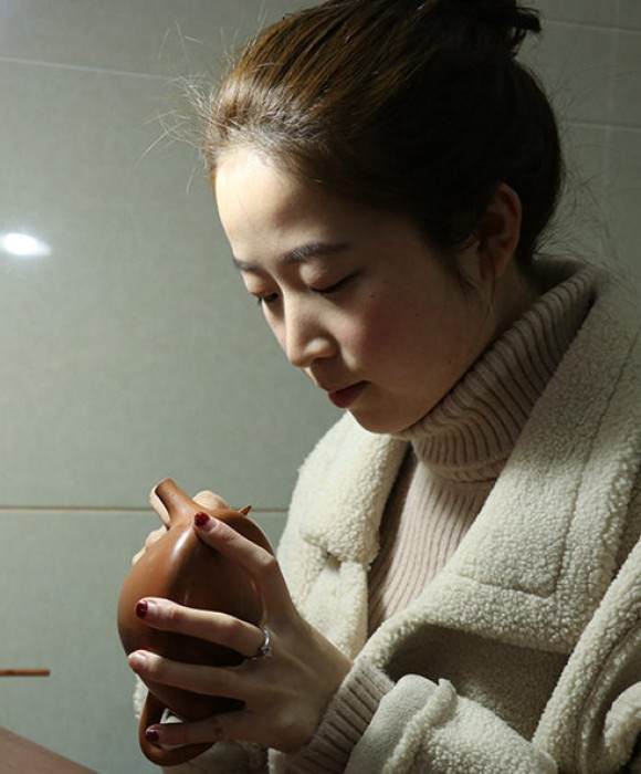 紫砂艺人陈益叶，工艺美术师