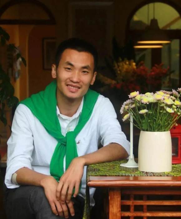 紫砂艺人陈豪，高级工艺美术师