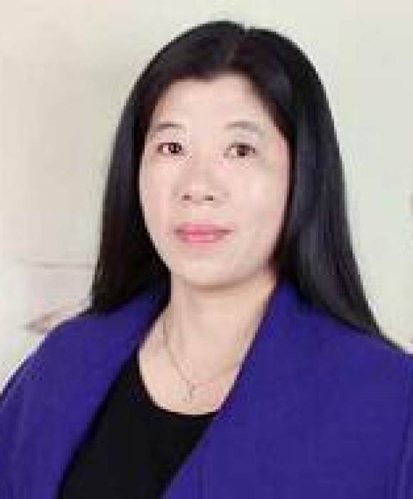 紫砂艺人韩玉娟，助理工艺美术师