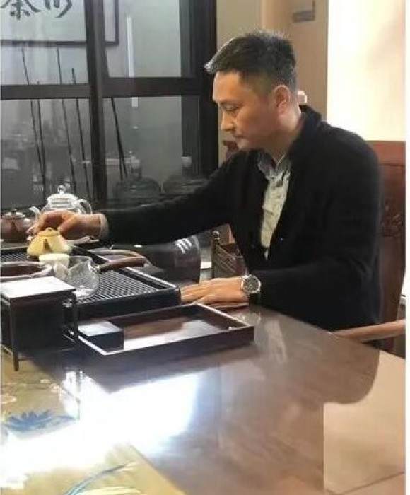紫砂艺人顾华文，民间实力派