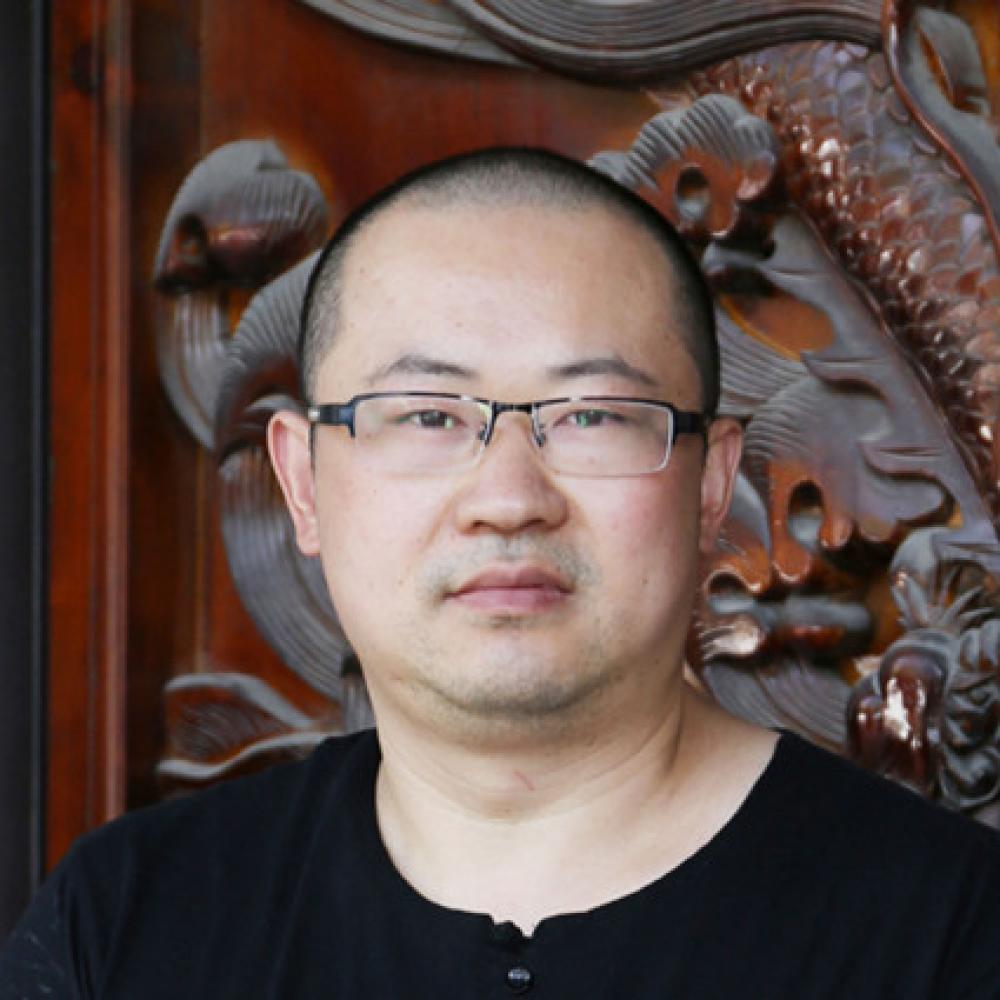 紫砂艺人顾定荣，正高级工艺美术师