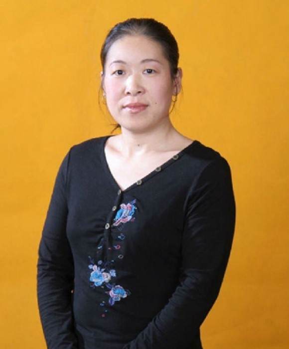 紫砂艺人顾建芳，正高级工艺美术师