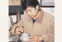 紫砂艺人顾治培，正高级工艺美术师