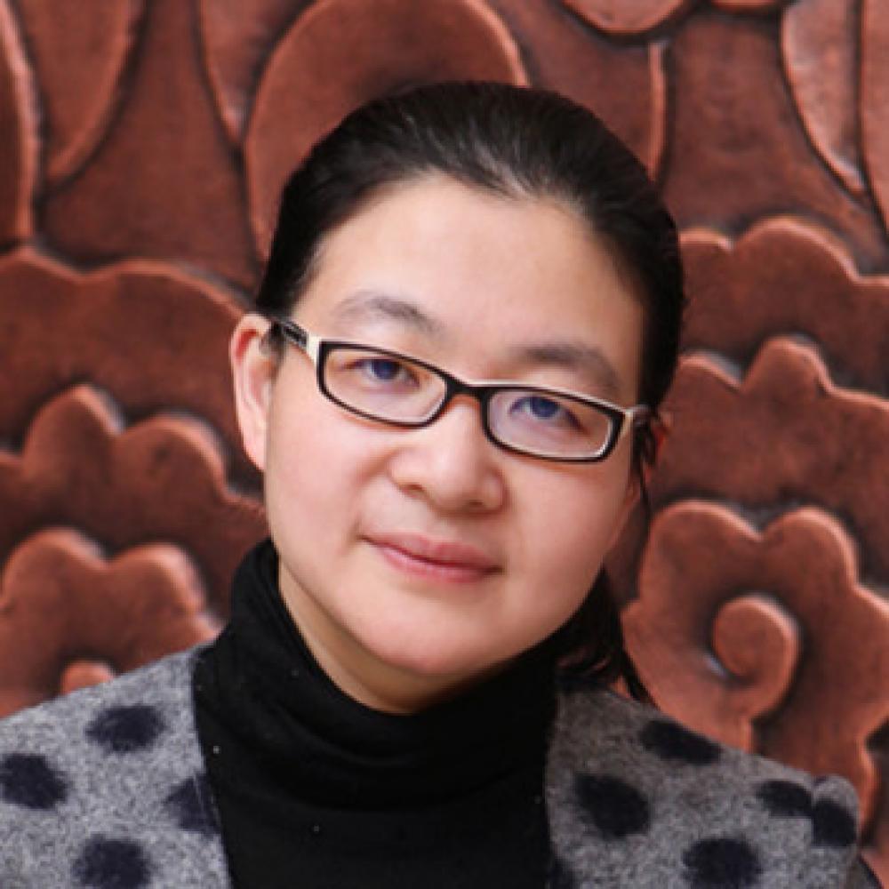 紫砂艺人顾涛，正高级工艺美术师（乡土人才评审获得）