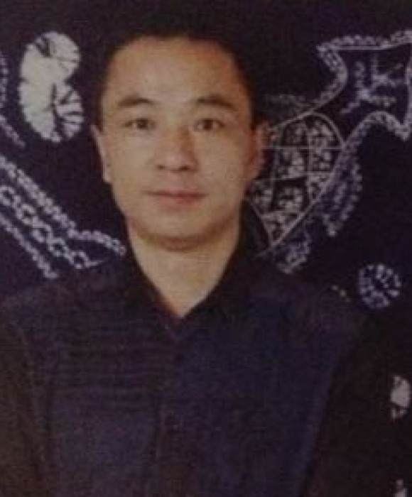 紫砂艺人顾跃君，高级工艺美术师