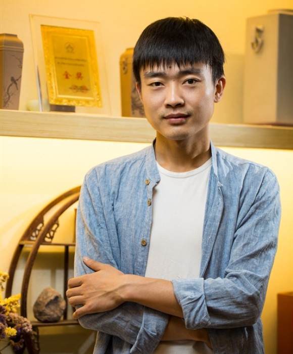 紫砂艺人马建，高级工艺美术师