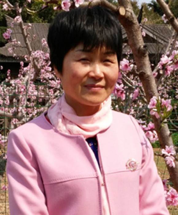 紫砂艺人马新琴，工艺美术师