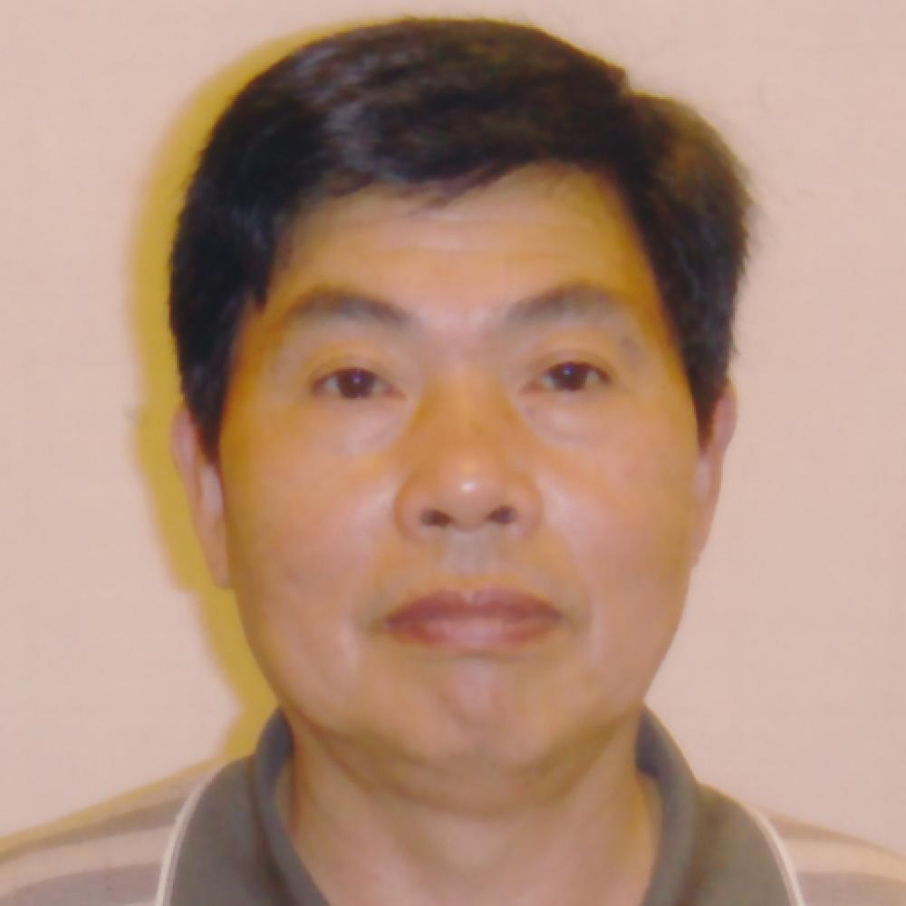 紫砂艺人高壮华，高级工艺美术师