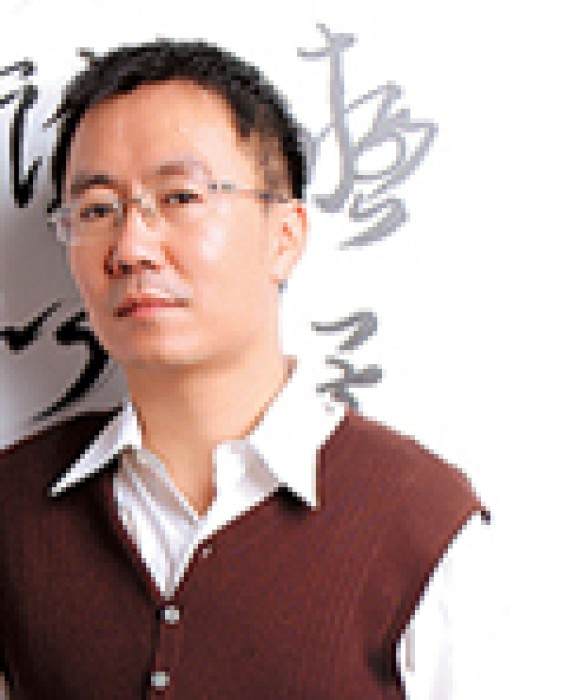 紫砂艺人高峰，正高级工艺美术师