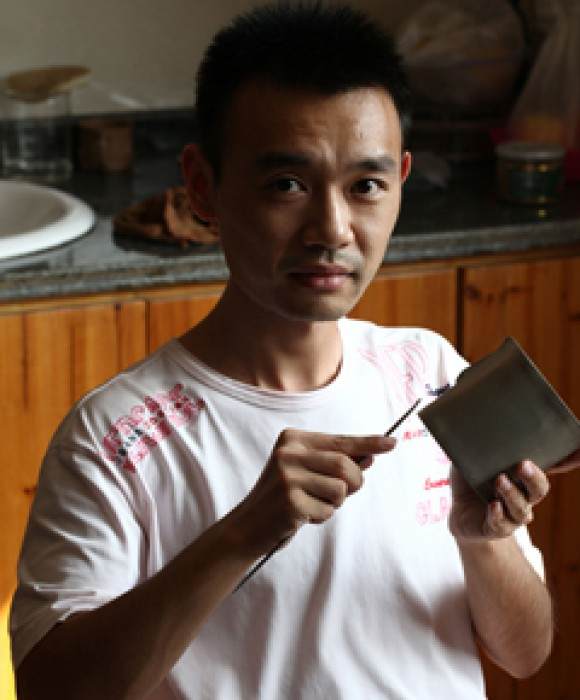 紫砂艺人高松，工艺美术师