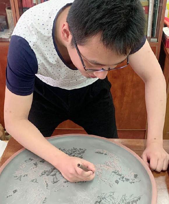 紫砂艺人高梓峻，工艺美术师