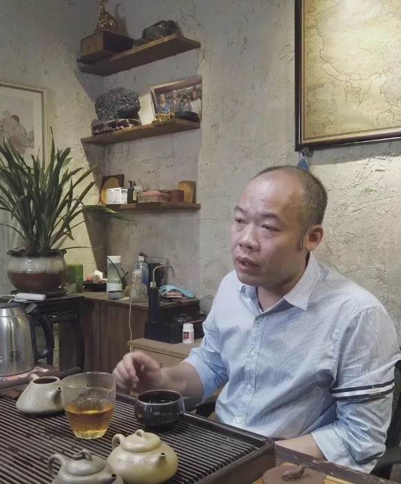 紫砂艺人高歌，民间实力派