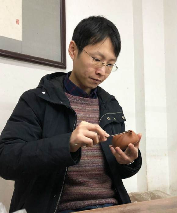 紫砂艺人高毓丹，工艺美术师