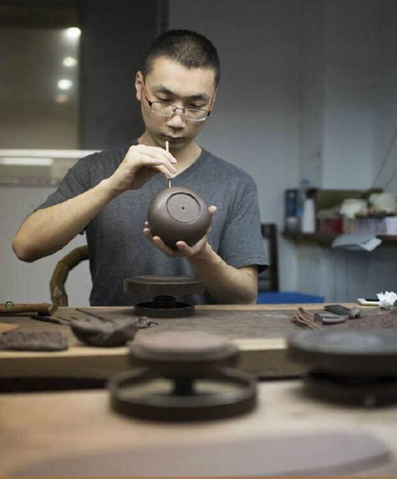 紫砂艺人高翔，助理工艺美术师
