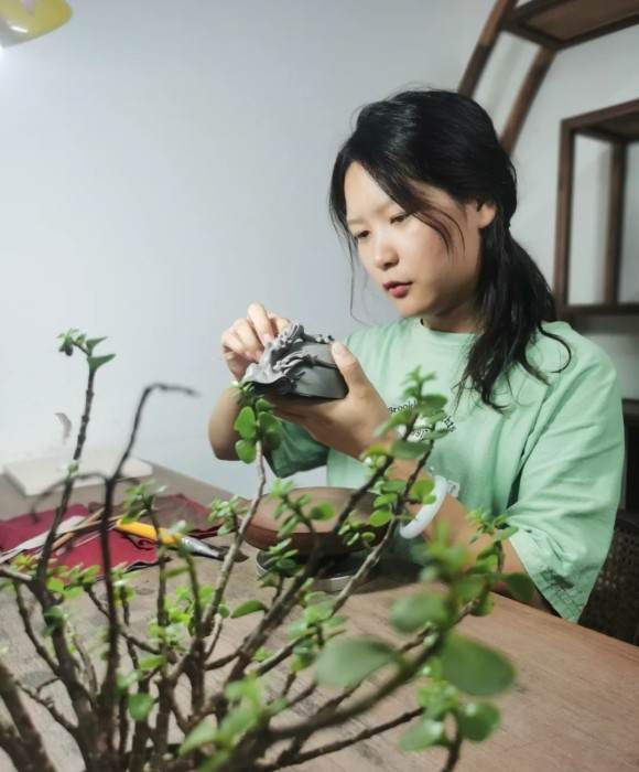 紫砂艺人高蒙，民间实力派