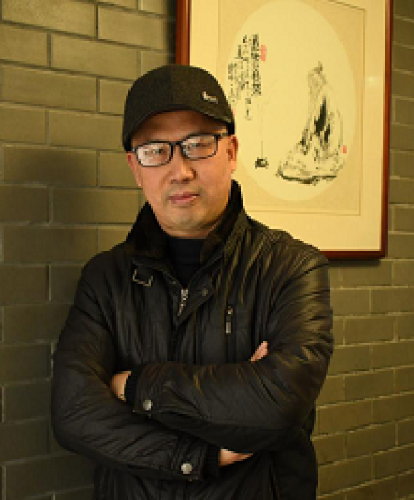 紫砂艺人鲍刚明，助理工艺美术师