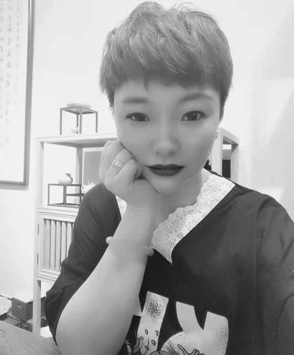 紫砂艺人鲍婕，民间实力派