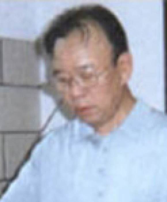 紫砂艺人鲍宜明，工艺美术师