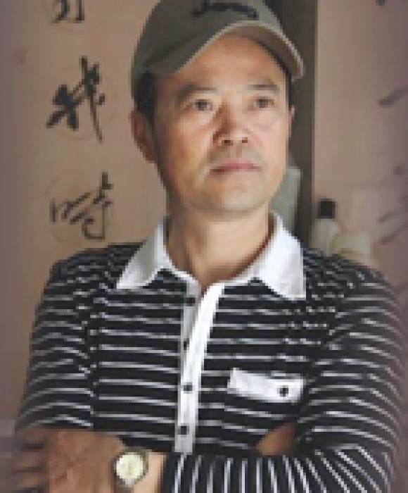 紫砂艺人黄卫民，民间实力派