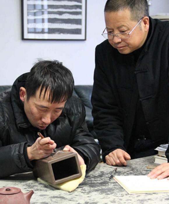 紫砂艺人黄强，工艺美术师