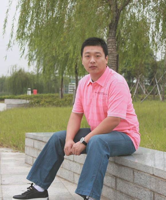紫砂艺人黄臻，工艺美术师