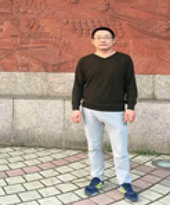 紫砂艺人龚彧，工艺美术师